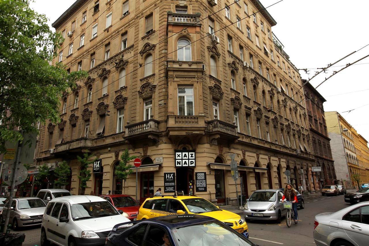 New York Palace View Apartment Budapest Luaran gambar